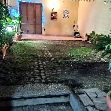 Bebadamo Ed Eva Lägenhet Villaggio del Fanciullo Exteriör bild